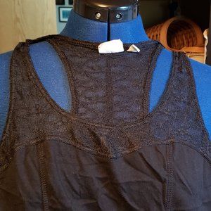 ☘️ Lacey Raceback tank